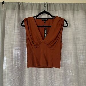 Steve Madden NWT Brown Sleeveless V-Neck Top Size M